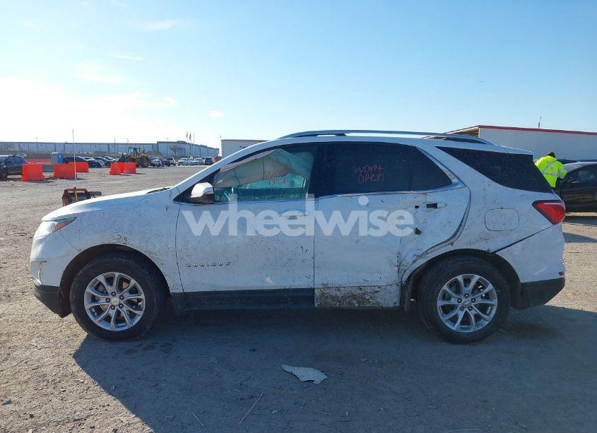 Photo 15 of 2019 Chevrolet Equinox LT (VIN 3GNAXWEU1KS609048)