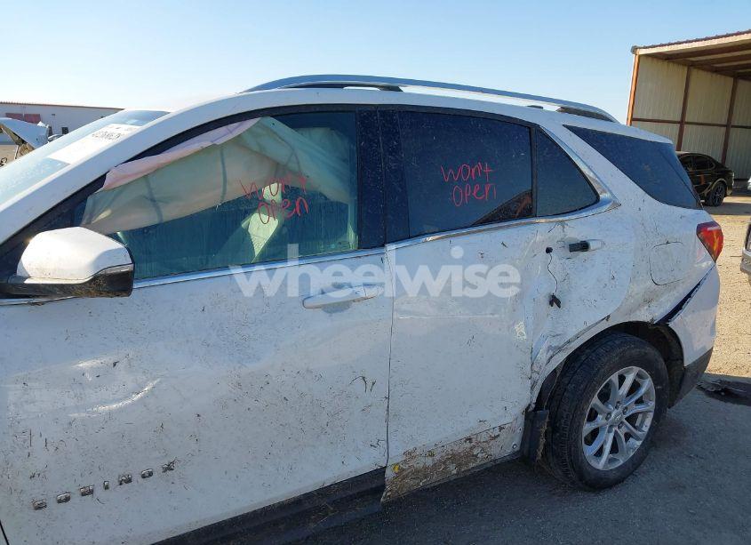 Photo 6 of 2019 Chevrolet Equinox LT (VIN 3GNAXWEU1KS609048)