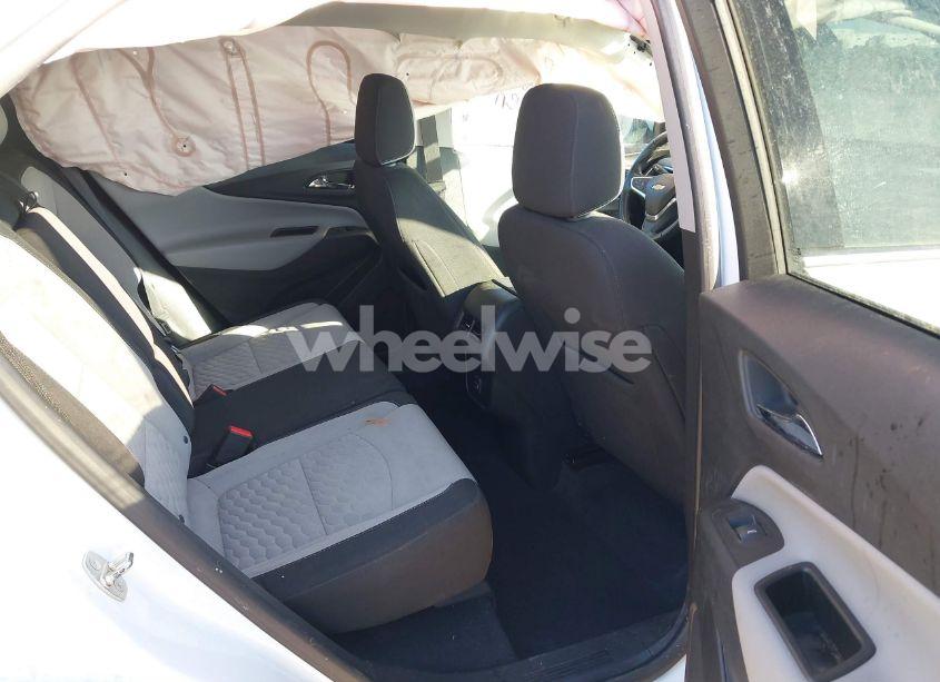 Photo 8 of 2019 Chevrolet Equinox LT (VIN 3GNAXWEU1KS609048)