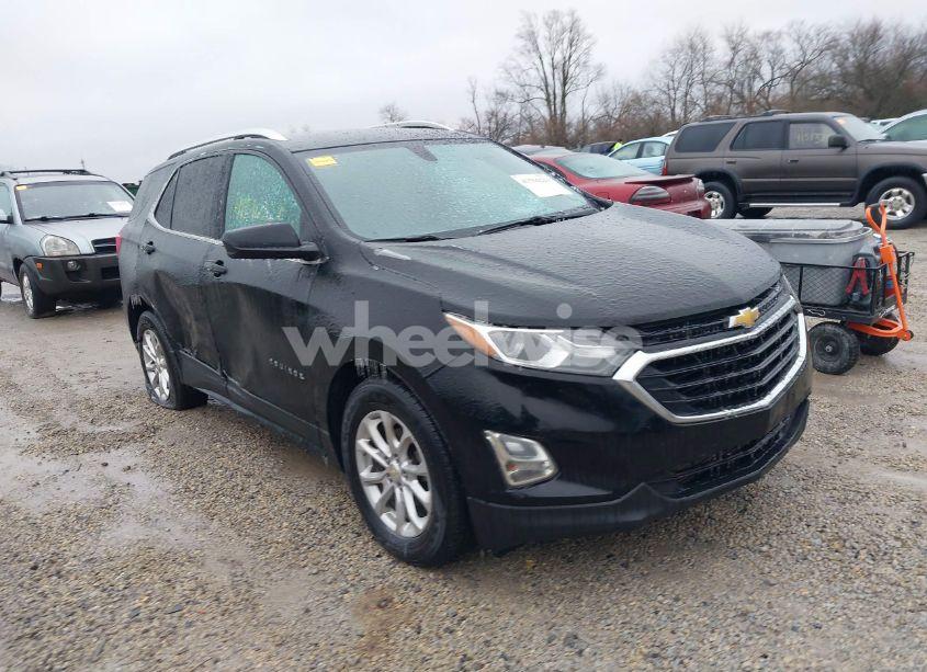 2019 Chevrolet Equinox LT (VIN 3GNAXWEU2KL270231) main photo