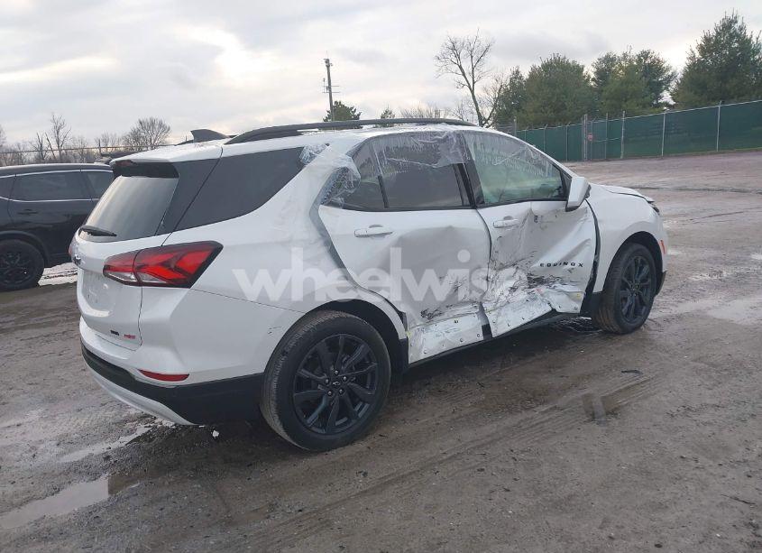 Photo 4 of 2022 Chevrolet Equinox AWD RS (VIN 3GNAXWEV7NS240161)