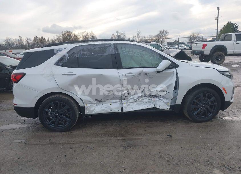 Photo 6 of 2022 Chevrolet Equinox AWD RS (VIN 3GNAXWEV7NS240161)