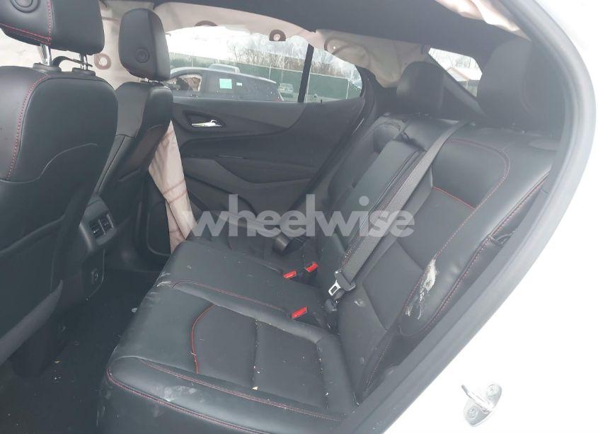 Photo 8 of 2022 Chevrolet Equinox AWD RS (VIN 3GNAXWEV7NS240161)