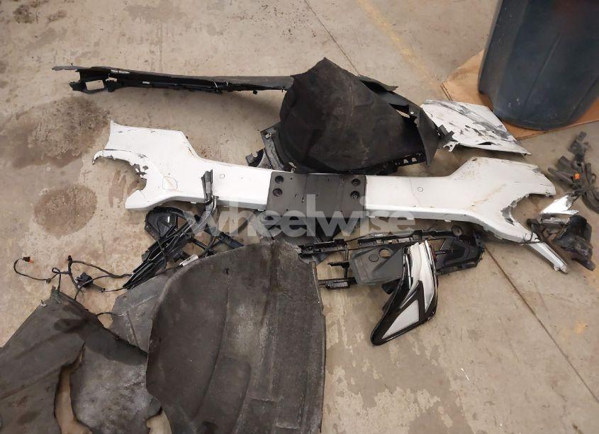 Photo 12 of 2022 Chevrolet Equinox AWD RS (VIN 3GNAXWEV8NS111684)