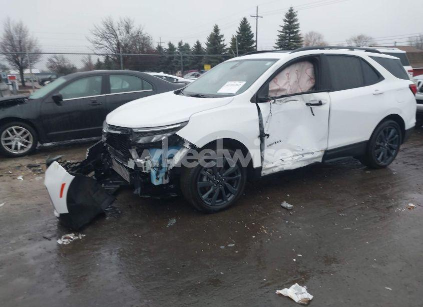 Photo 2 of 2022 Chevrolet Equinox AWD RS (VIN 3GNAXWEVXNS193224)