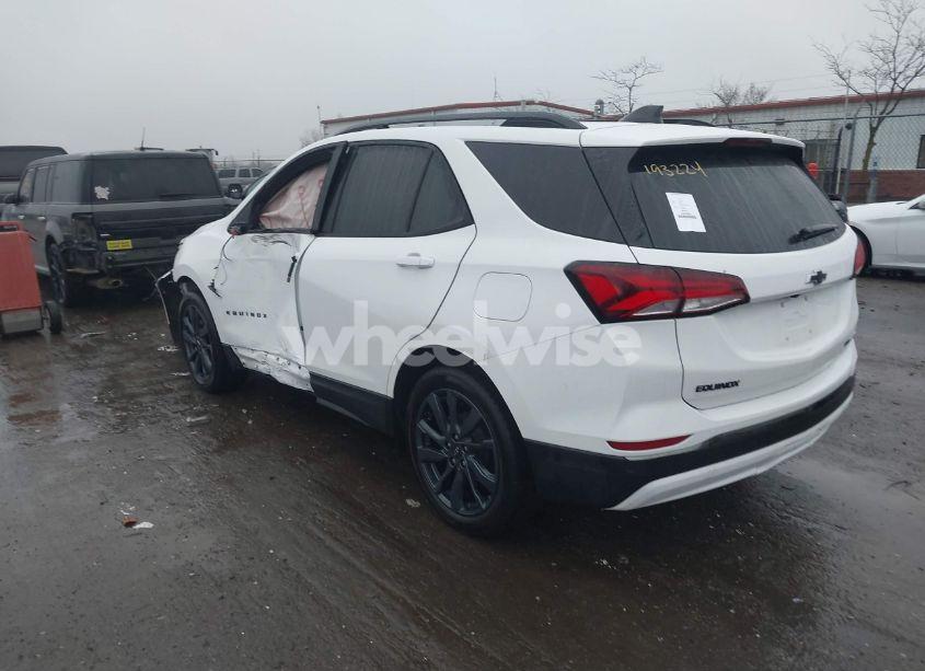 Photo 3 of 2022 Chevrolet Equinox AWD RS (VIN 3GNAXWEVXNS193224)