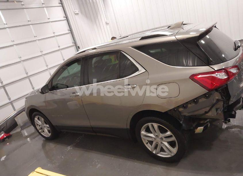 Photo 15 of 2018 Chevrolet Equinox PREMIER (VIN 3GNAXWEX9JS640296)