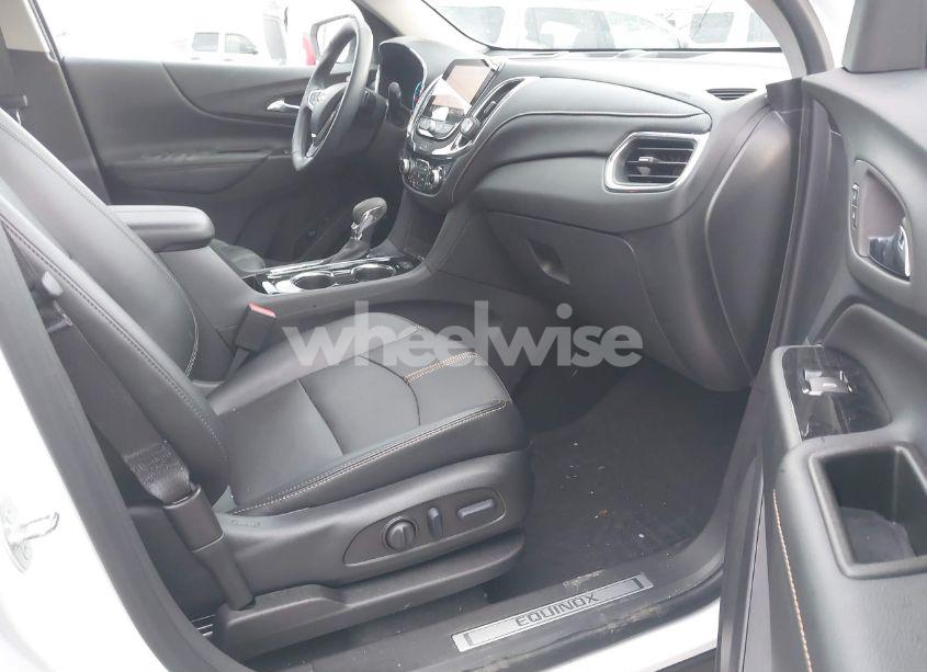 Photo 5 of 2023 Chevrolet Equinox AWD PREMIER (VIN 3GNAXXEG4PL217635)