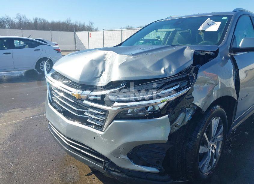 Photo 6 of 2024 Chevrolet Equinox AWD PREMIER (VIN 3GNAXXEG8RL307664)