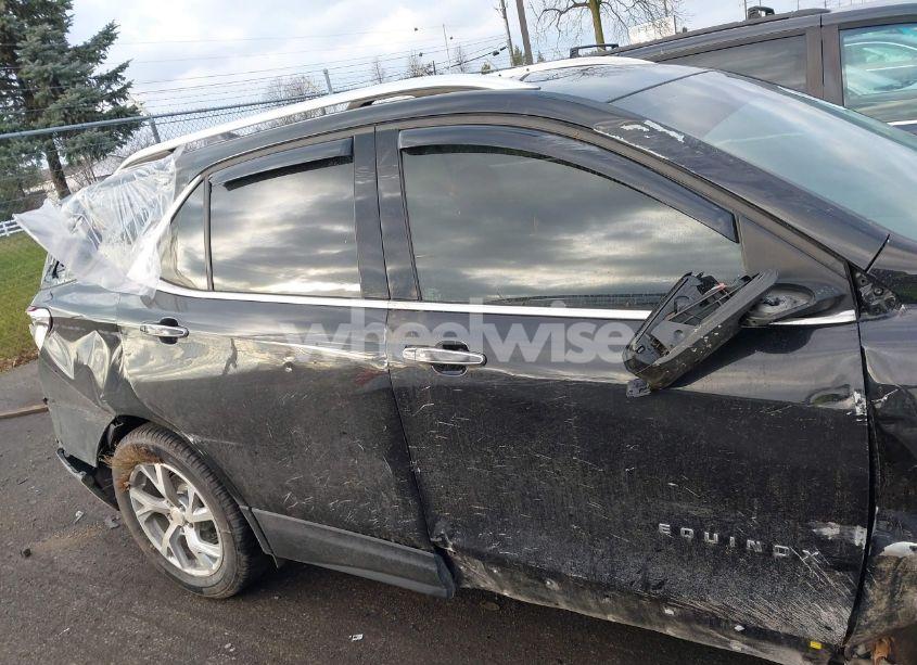 Photo 13 of 2018 Chevrolet Equinox PREMIER (VIN 3GNAXXEU1JL404876)