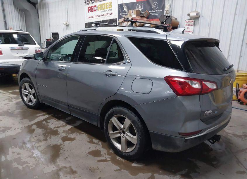 Photo 3 of 2018 Chevrolet Equinox PREMIER (VIN 3GNAXXEU4JL171544)