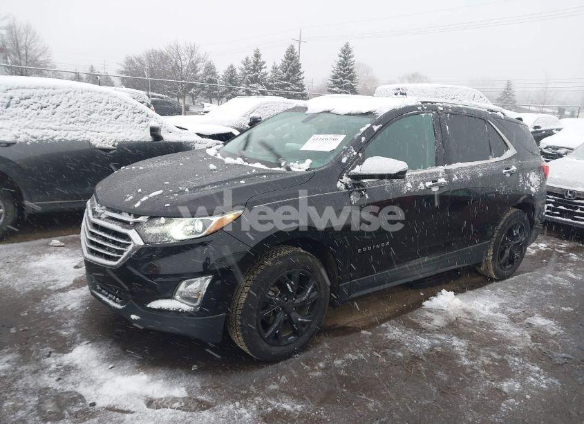 Photo 2 of 2019 Chevrolet Equinox PREMIER (VIN 3GNAXXEV1KL329381)