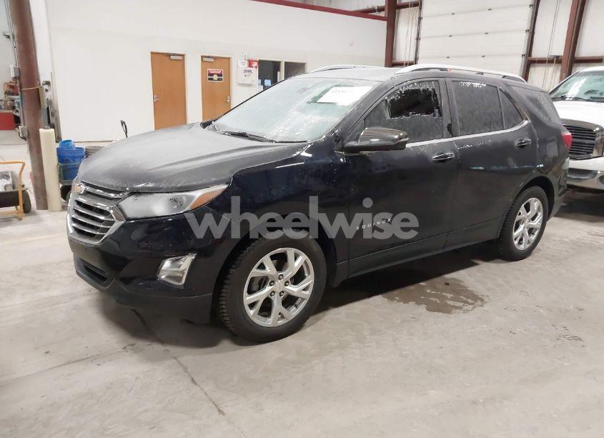 Photo 2 of 2020 Chevrolet Equinox AWD PREMIER 1.5L TURBO (VIN 3GNAXXEV2LS532402)