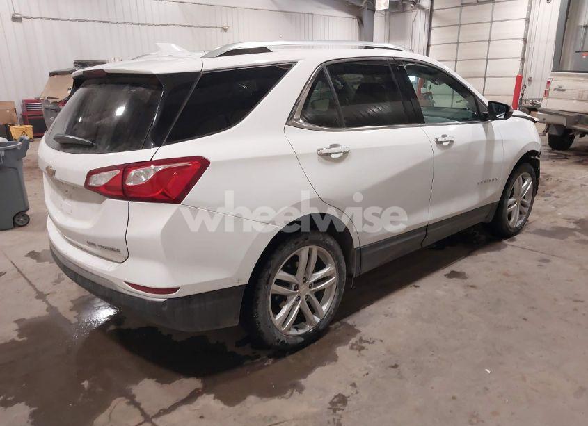 Photo 4 of 2020 Chevrolet Equinox AWD PREMIER 1.5L TURBO (VIN 3GNAXXEV3LS689534)