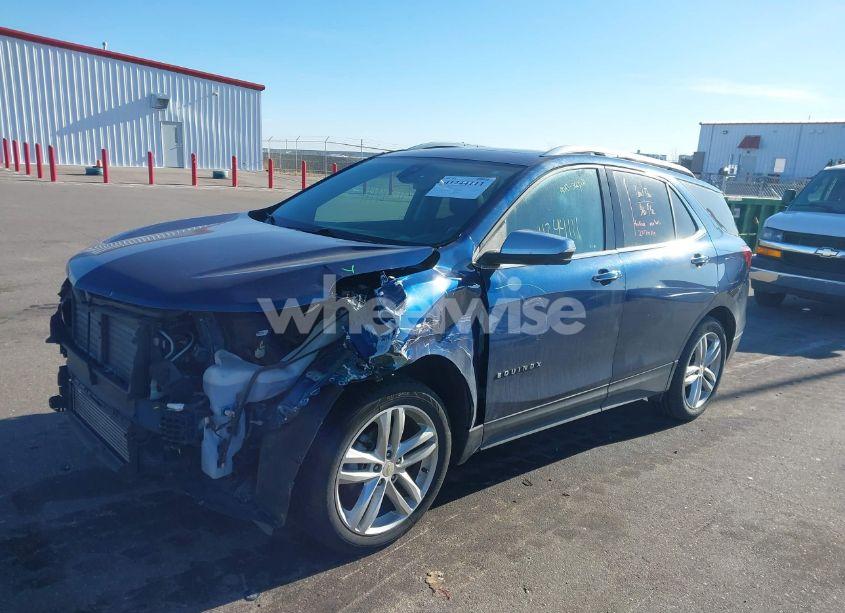 Photo 2 of 2019 Chevrolet Equinox PREMIER (VIN 3GNAXXEV4KL239612)