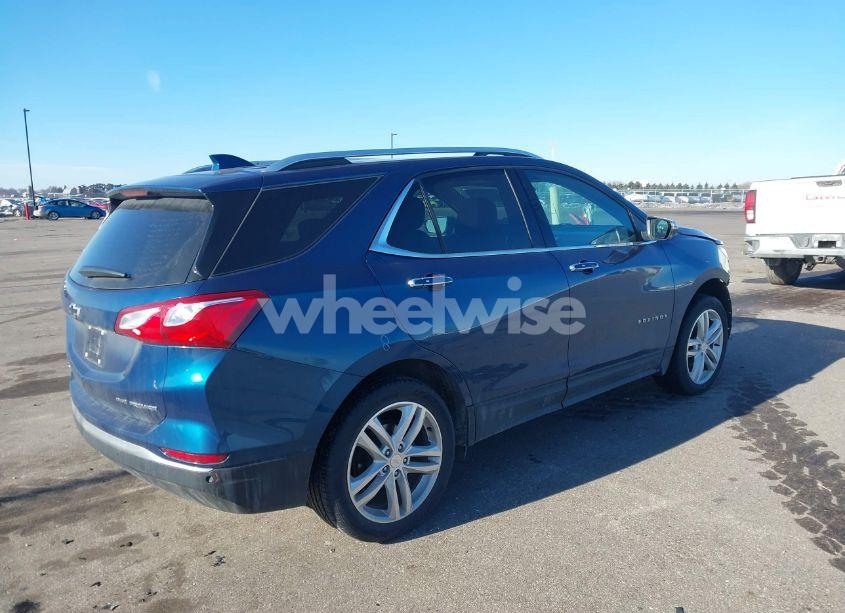 Photo 4 of 2019 Chevrolet Equinox PREMIER (VIN 3GNAXXEV4KL239612)