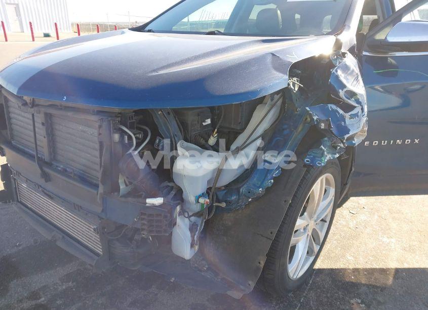 Photo 6 of 2019 Chevrolet Equinox PREMIER (VIN 3GNAXXEV4KL239612)