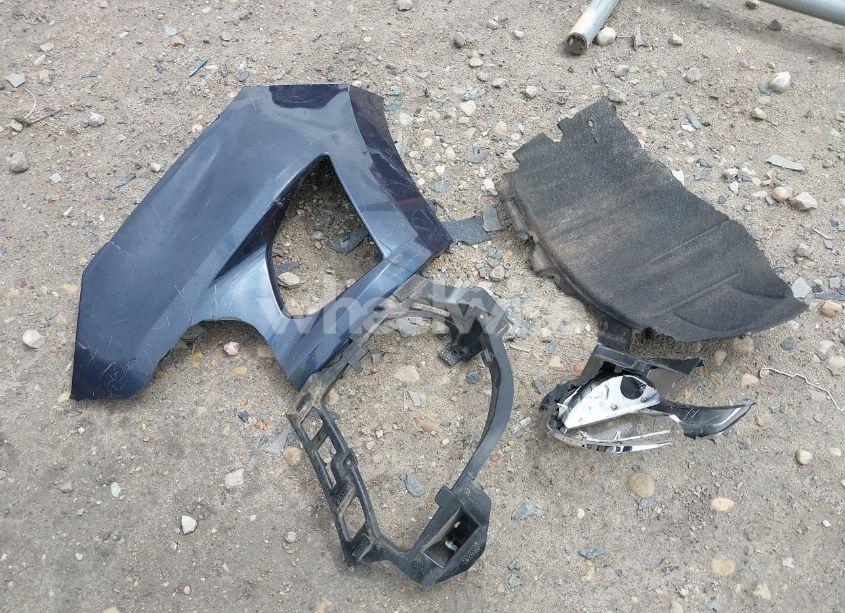 Photo 12 of 2019 Chevrolet Equinox PREMIER (VIN 3GNAXYEX4KL127903)