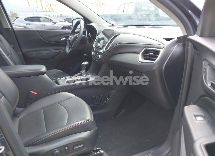 Photo 5 of 2019 Chevrolet Equinox PREMIER (VIN 3GNAXYEX4KL127903)