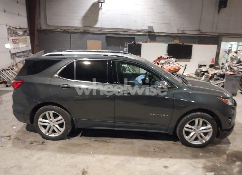 Photo 13 of 2019 Chevrolet Equinox PREMIER (VIN 3GNAXYEX5KS632564)