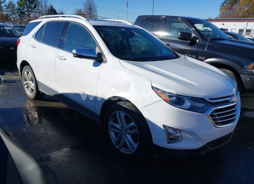 2019 Chevrolet Equinox PREMIER (VIN 3GNAXYEX7KS680079) main photo