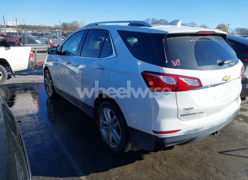 Photo 3 of 2019 Chevrolet Equinox PREMIER (VIN 3GNAXYEX7KS680079)