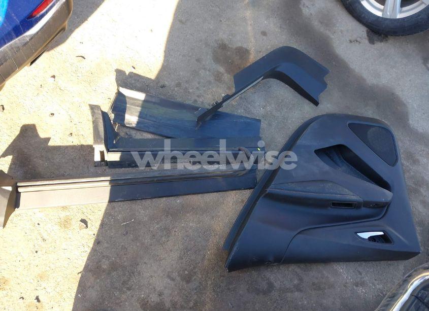 Photo 12 of 2019 Chevrolet Equinox PREMIER (VIN 3GNAXYEXXKS563113)