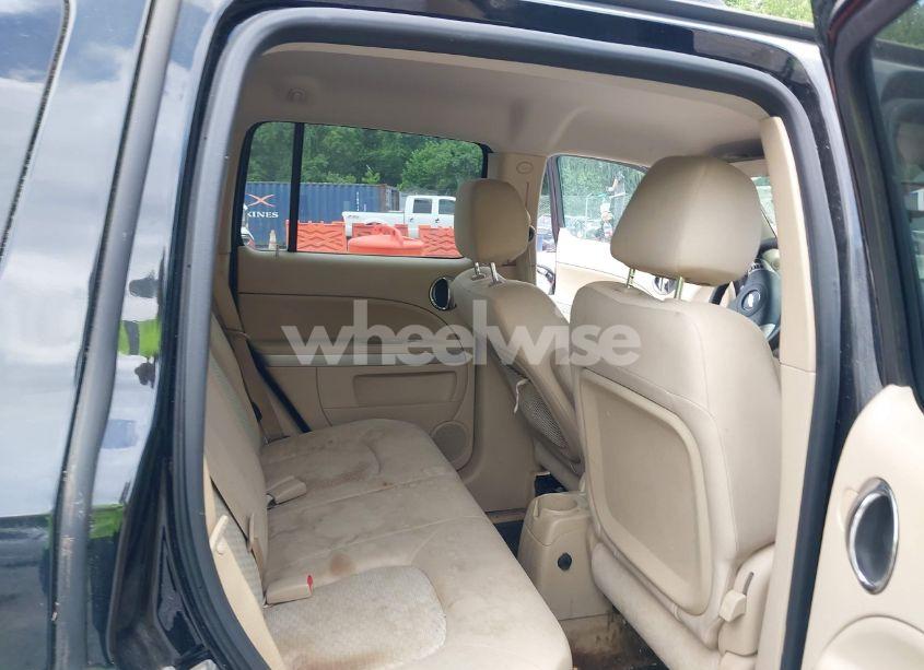 Photo 8 of 2010 Chevrolet Hhr LS (VIN 3GNBAADB7AS525856)