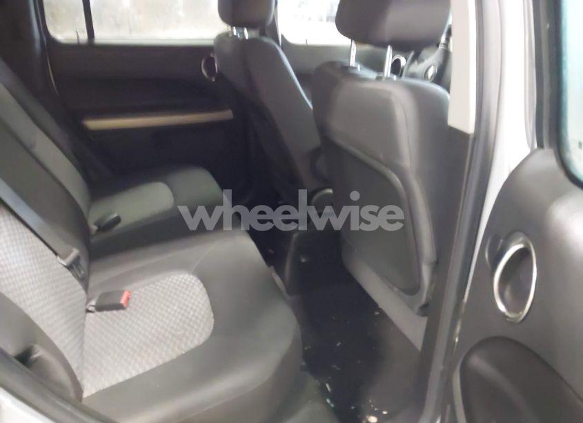 Photo 8 of 2010 Chevrolet Hhr LS (VIN 3GNBAADBXAS529691)