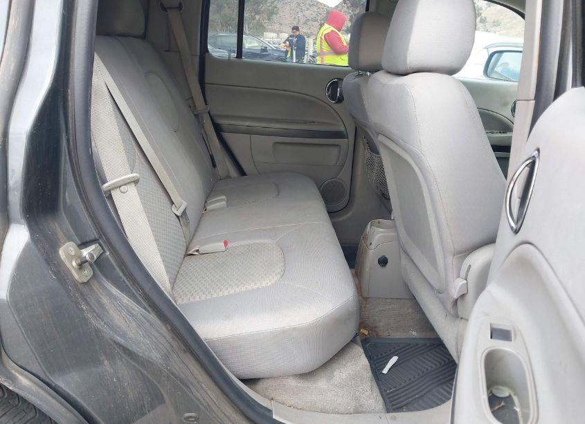 Photo 8 of 2010 Chevrolet Hhr LS (VIN 3GNBAADBXAS614319)