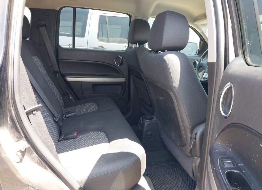 Photo 8 of 2011 Chevrolet Hhr LS (VIN 3GNBAAFW1BS594642)