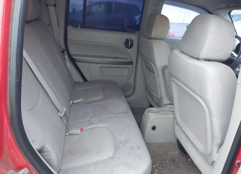 Photo 8 of 2010 Chevrolet Hhr LT (VIN 3GNBABDB5AS625492)