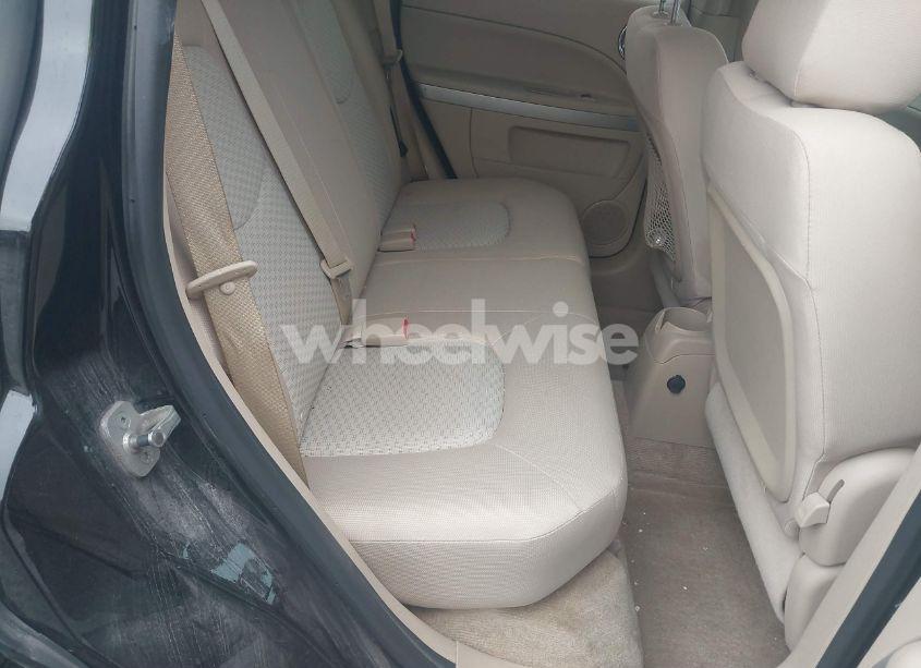 Photo 8 of 2010 Chevrolet Hhr LT (VIN 3GNBABDB8AS561836)