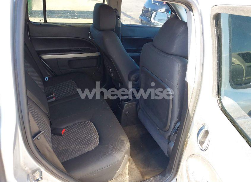 Photo 8 of 2011 Chevrolet Hhr LT (VIN 3GNBABFW5BS586680)