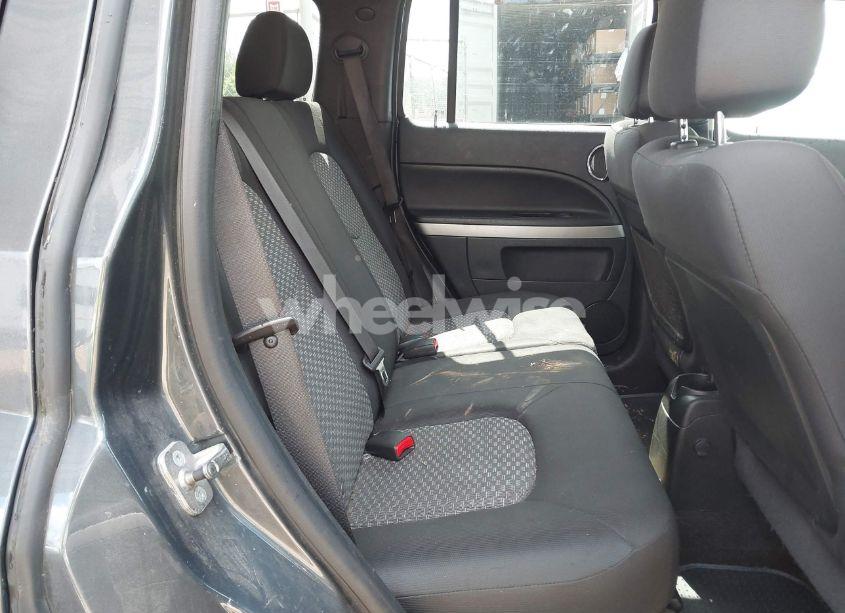 Photo 8 of 2011 Chevrolet Hhr LT (VIN 3GNBABFW5BS593743)