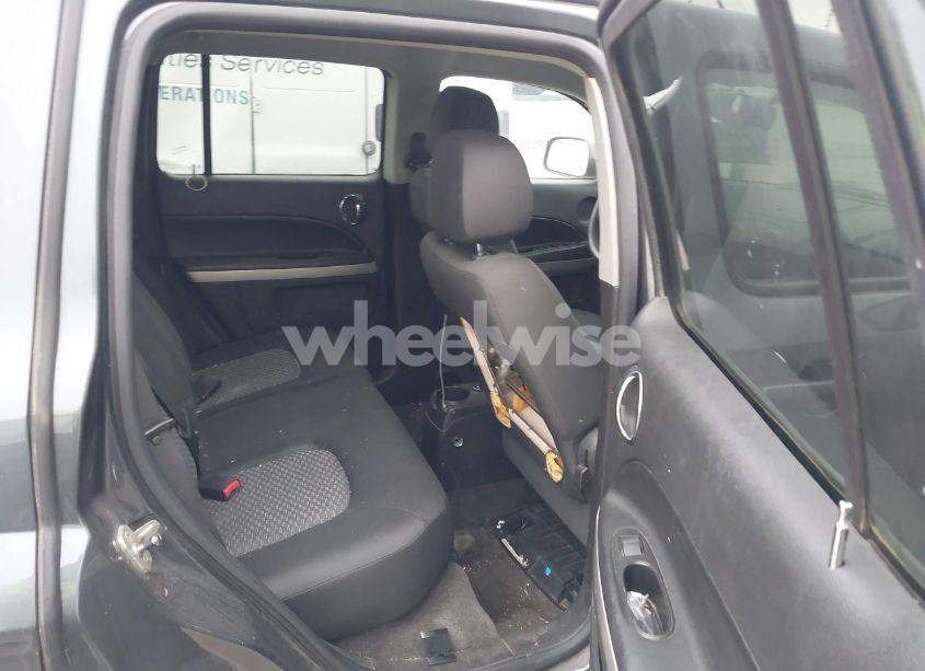 Photo 8 of 2011 Chevrolet Hhr LT (VIN 3GNBABFW8BS575737)