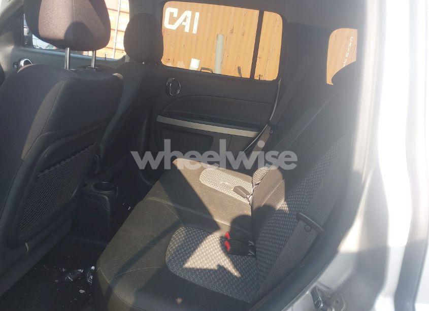 Photo 8 of 2009 Chevrolet Hhr LS (VIN 3GNCA13B39S590706)