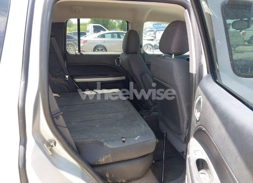 Photo 8 of 2009 Chevrolet Hhr LS (VIN 3GNCA13BX9S525402)