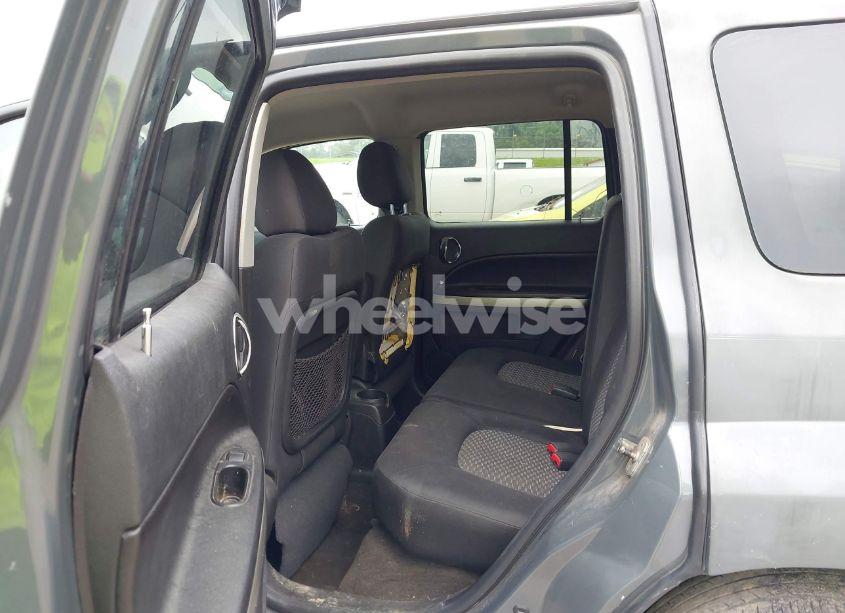 Photo 8 of 2009 Chevrolet Hhr LT (VIN 3GNCA23BX9S527768)