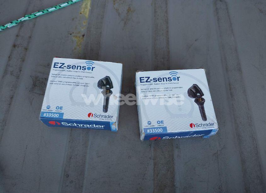 Photo 12 of 2009 Chevrolet Hhr LT (VIN 3GNCA53V59S628454)