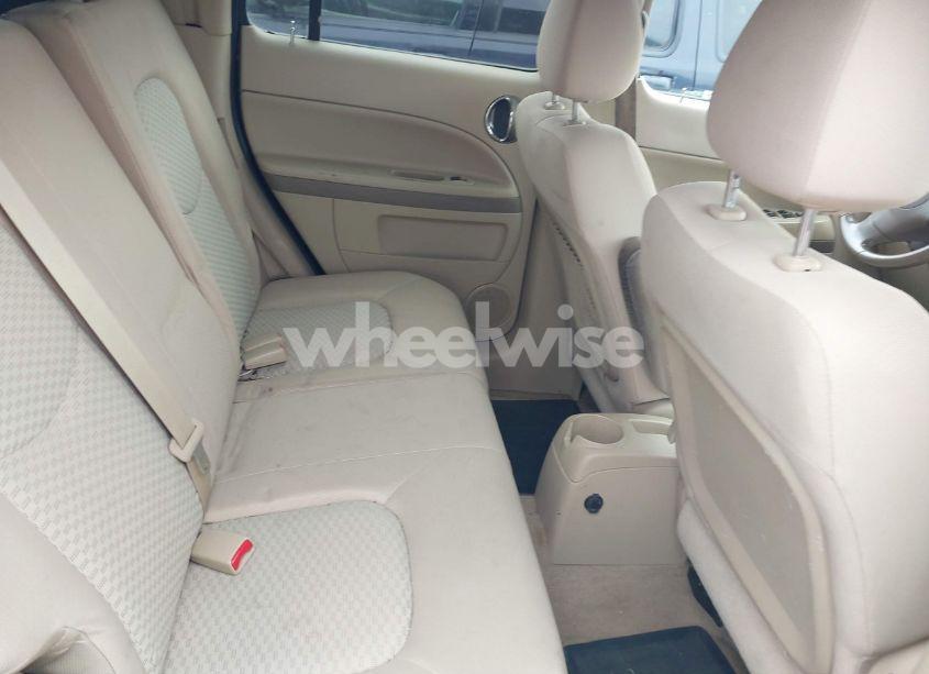 Photo 8 of 2009 Chevrolet Hhr LT (VIN 3GNCA53V69S527231)