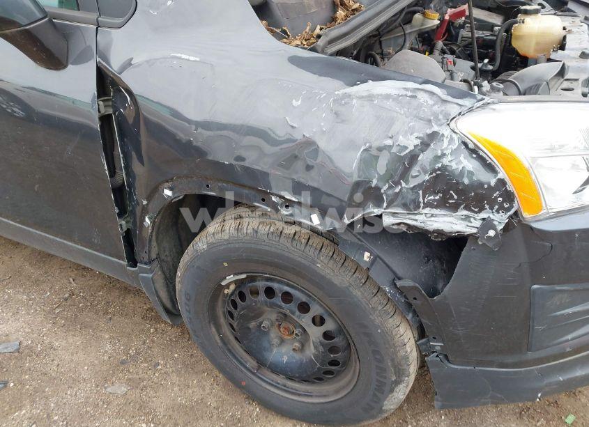 Photo 6 of 2016 Chevrolet Trax 1LS (VIN 3GNCJKSB0GL268894)