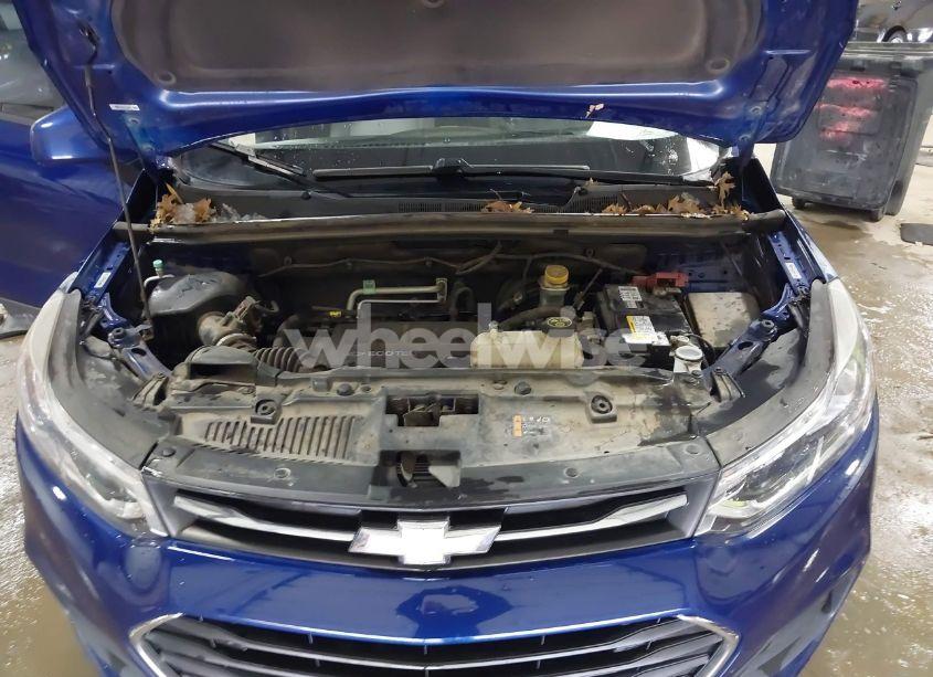 Photo 10 of 2017 Chevrolet Trax LS (VIN 3GNCJKSB0HL150586)