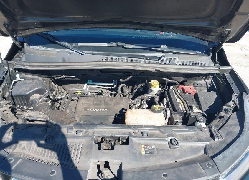 Photo 10 of 2019 Chevrolet Trax LS (VIN 3GNCJKSB0KL358314)