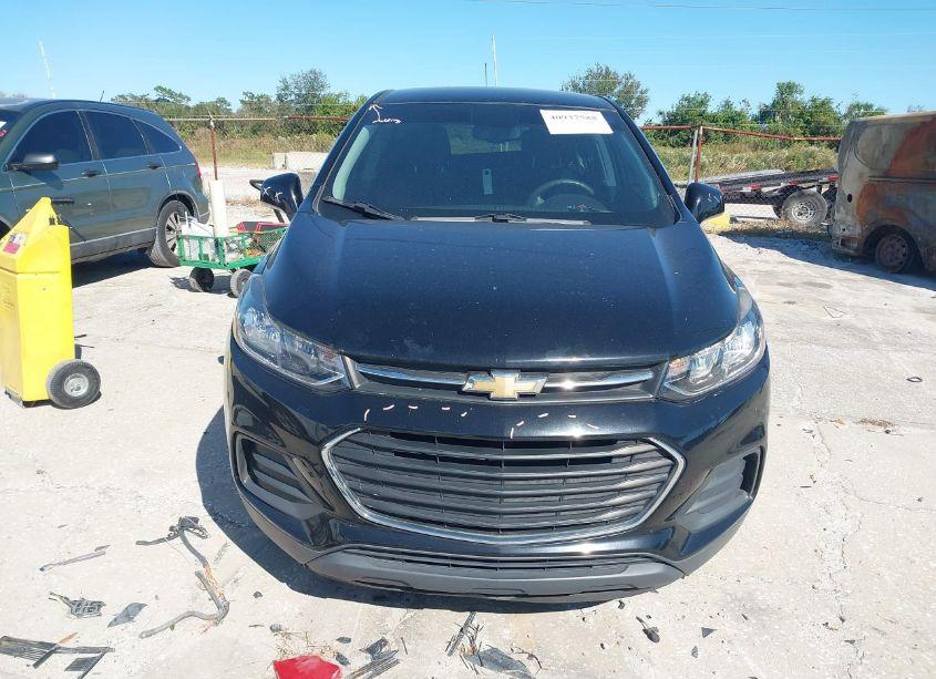 Photo 13 of 2019 Chevrolet Trax LS (VIN 3GNCJKSB0KL358314)