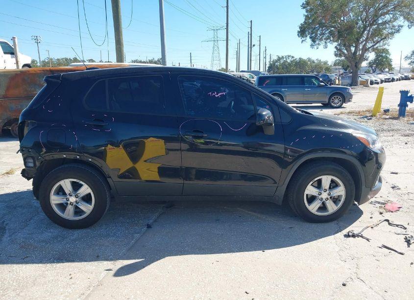 Photo 14 of 2019 Chevrolet Trax LS (VIN 3GNCJKSB0KL358314)