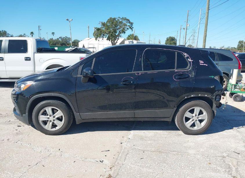 Photo 15 of 2019 Chevrolet Trax LS (VIN 3GNCJKSB0KL358314)