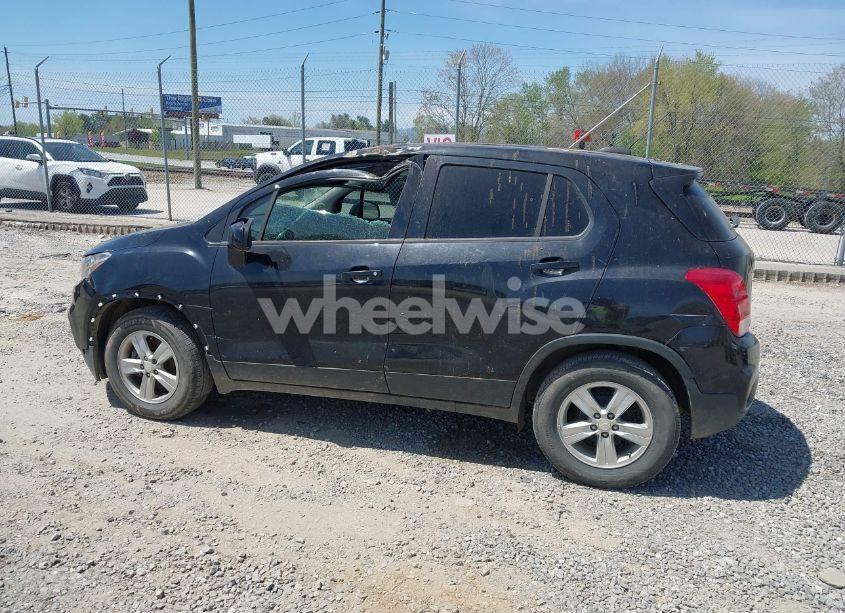 Photo 14 of 2019 Chevrolet Trax LS (VIN 3GNCJKSB0KL371838)