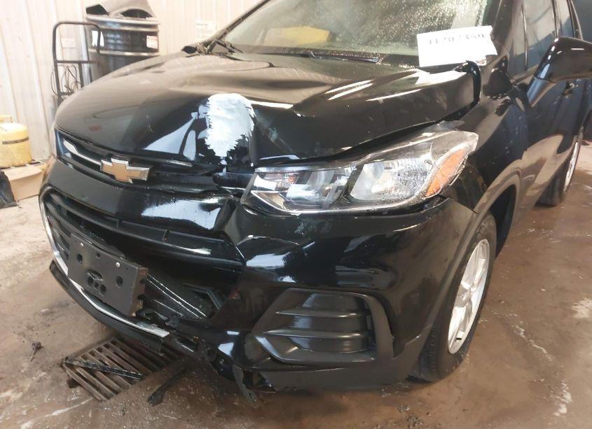 Photo 6 of 2020 Chevrolet Trax FWD LS (VIN 3GNCJKSB0LL133621)