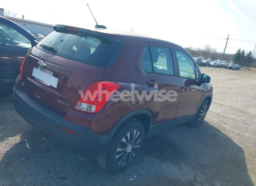 Photo 4 of 2016 Chevrolet Trax 1LS (VIN 3GNCJKSB1GL169260)